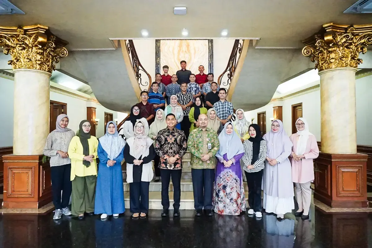 Etiket Jamuan Makan Resmi (Table Manner) dalam Diplomasi Internasional